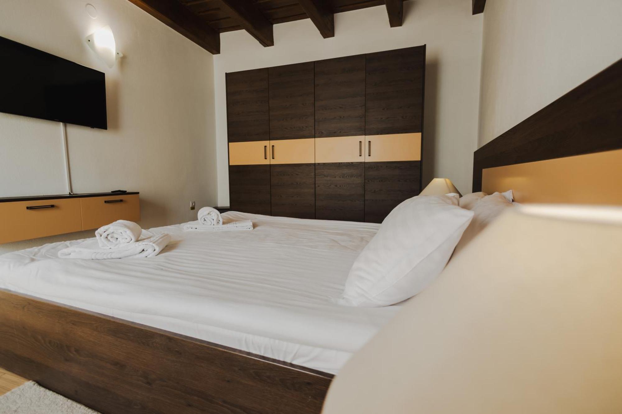 Casa Nicolae Luxury Suites Sibiu Buitenkant foto